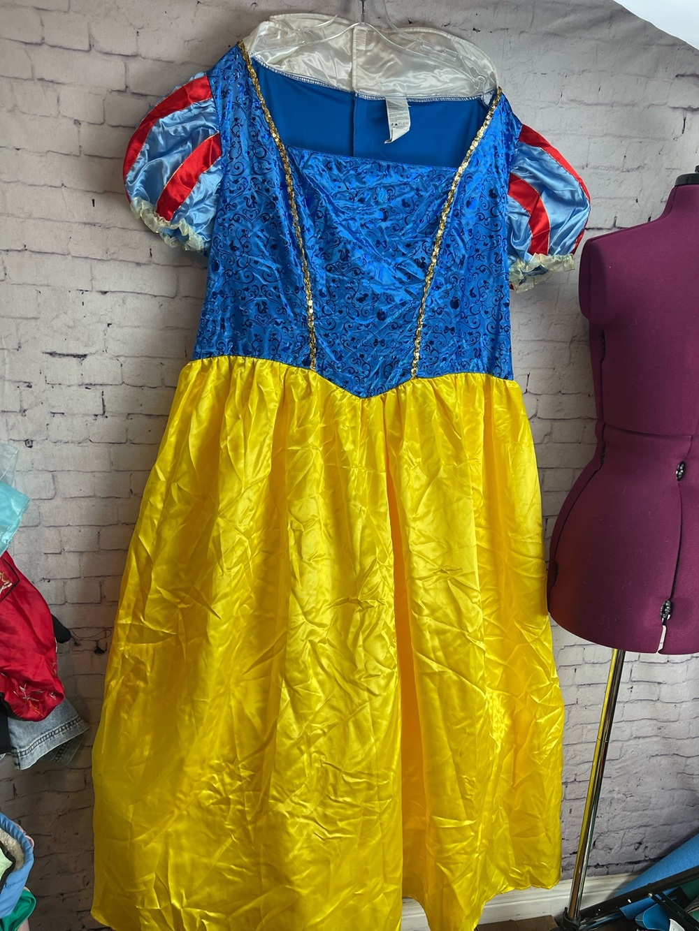Disney princess size XL 16/18 Snow White Halloween costume dress